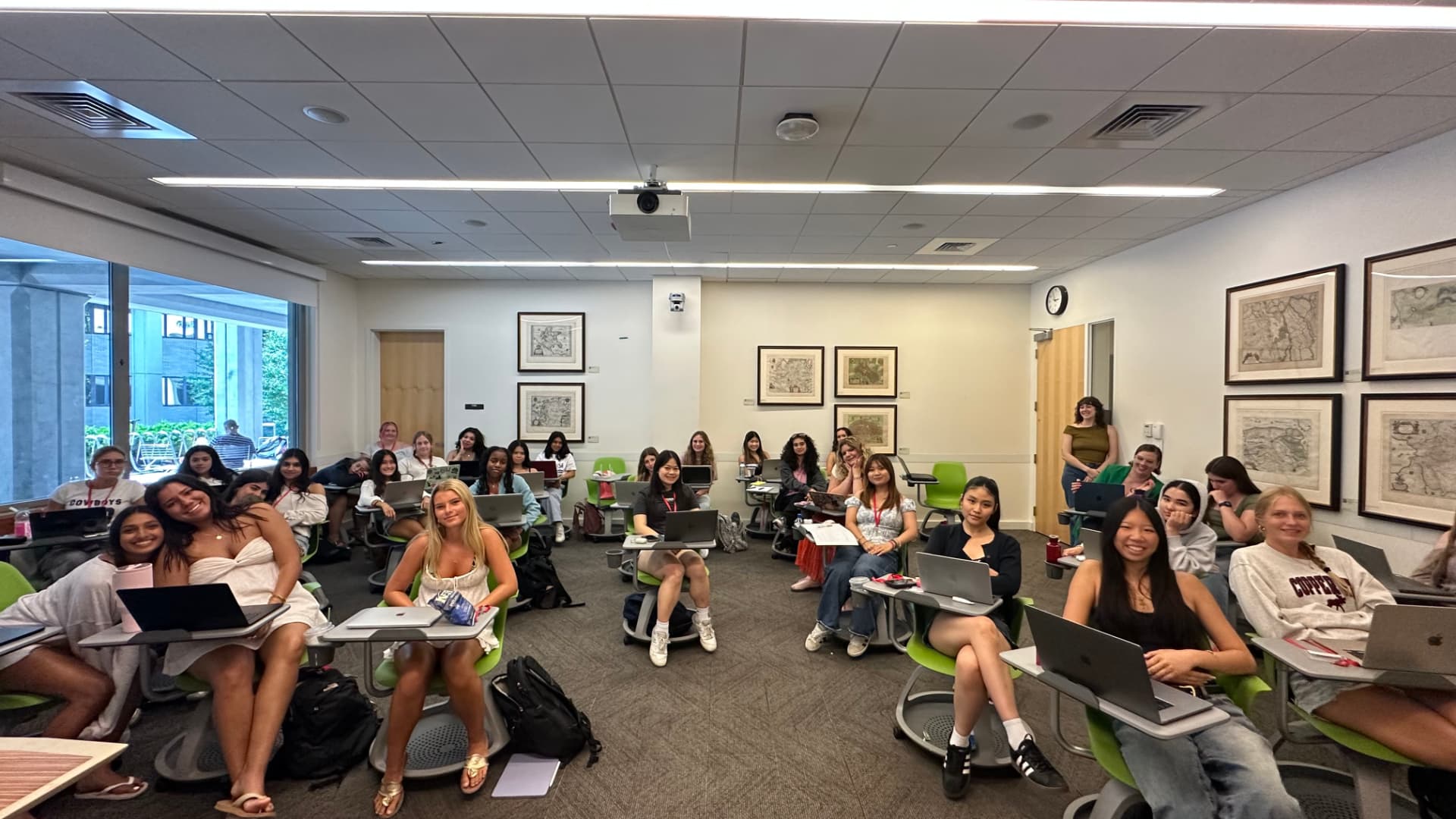 A full classroom of students during a campus workshop